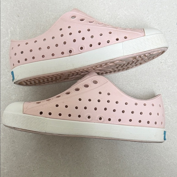 Native Light Pink Slip Ons - Picture 4 of 4